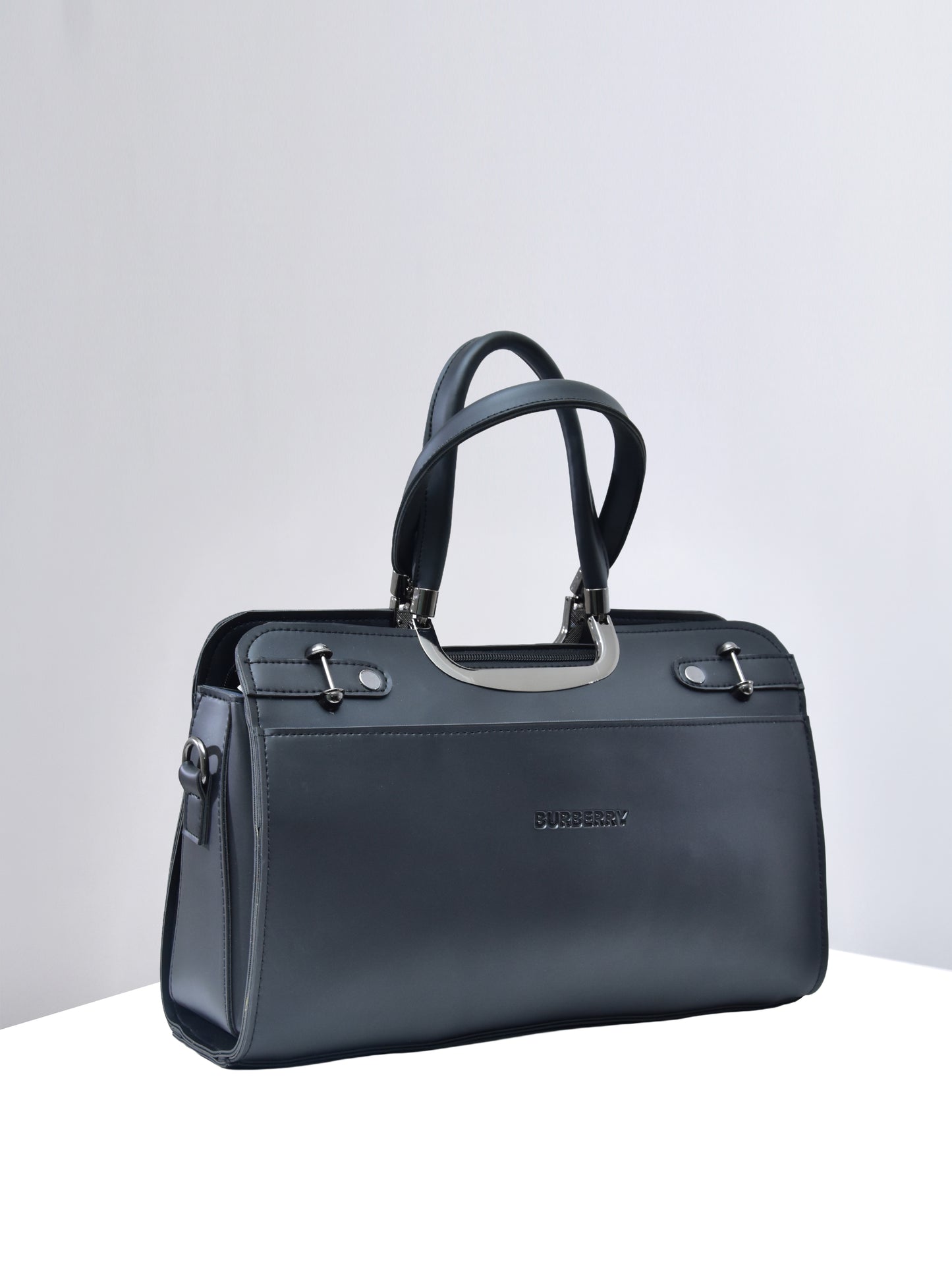 ✨ Article 316 Burberry Ladies Bag ✨